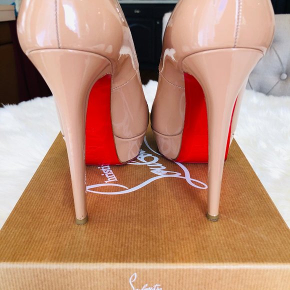 Christian Louboutin Bianca Platform Pump Size 38.5 - Picture 3 of 15
